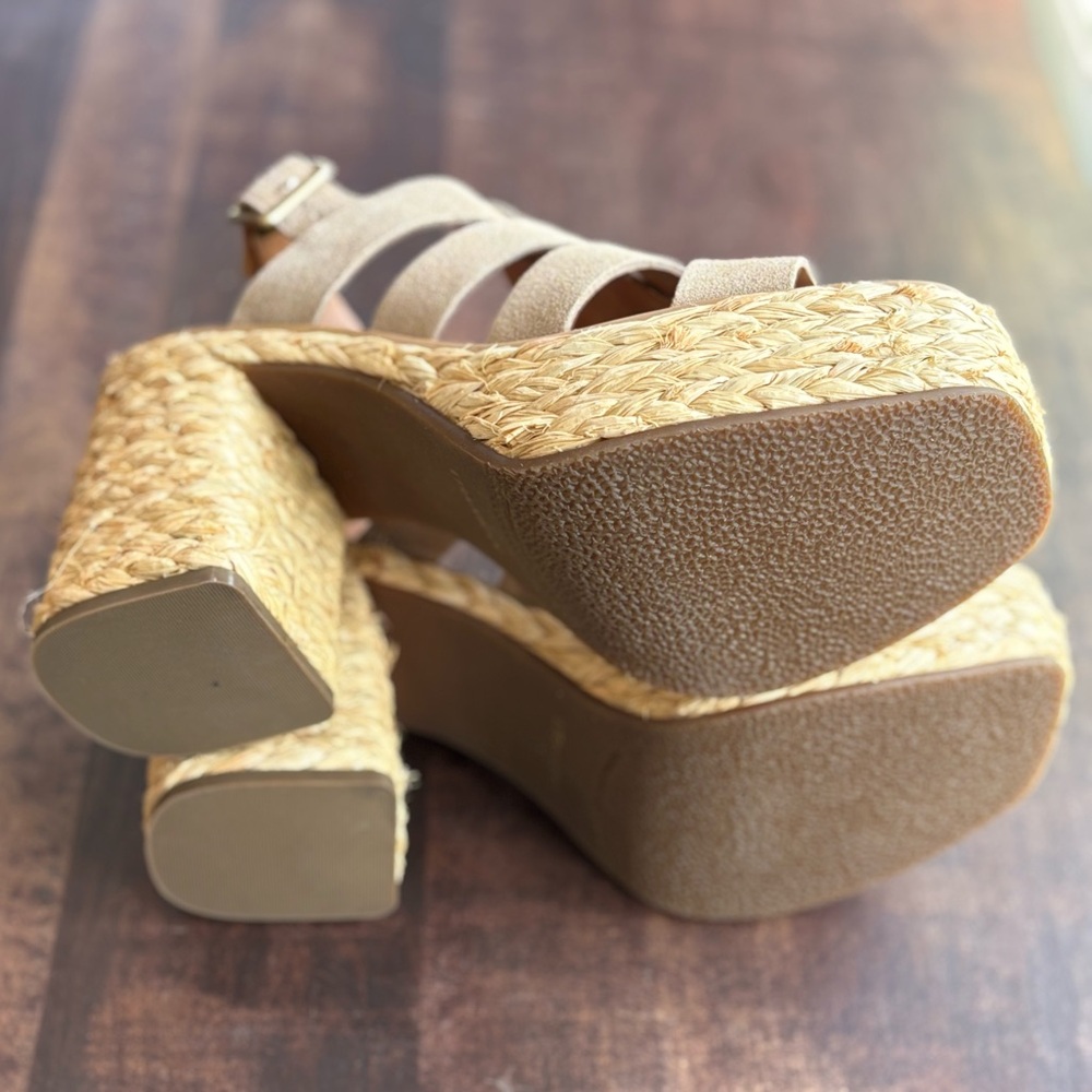 Lisa Vicky Just Strappy Platform Sandal - Picture 7 of 16
